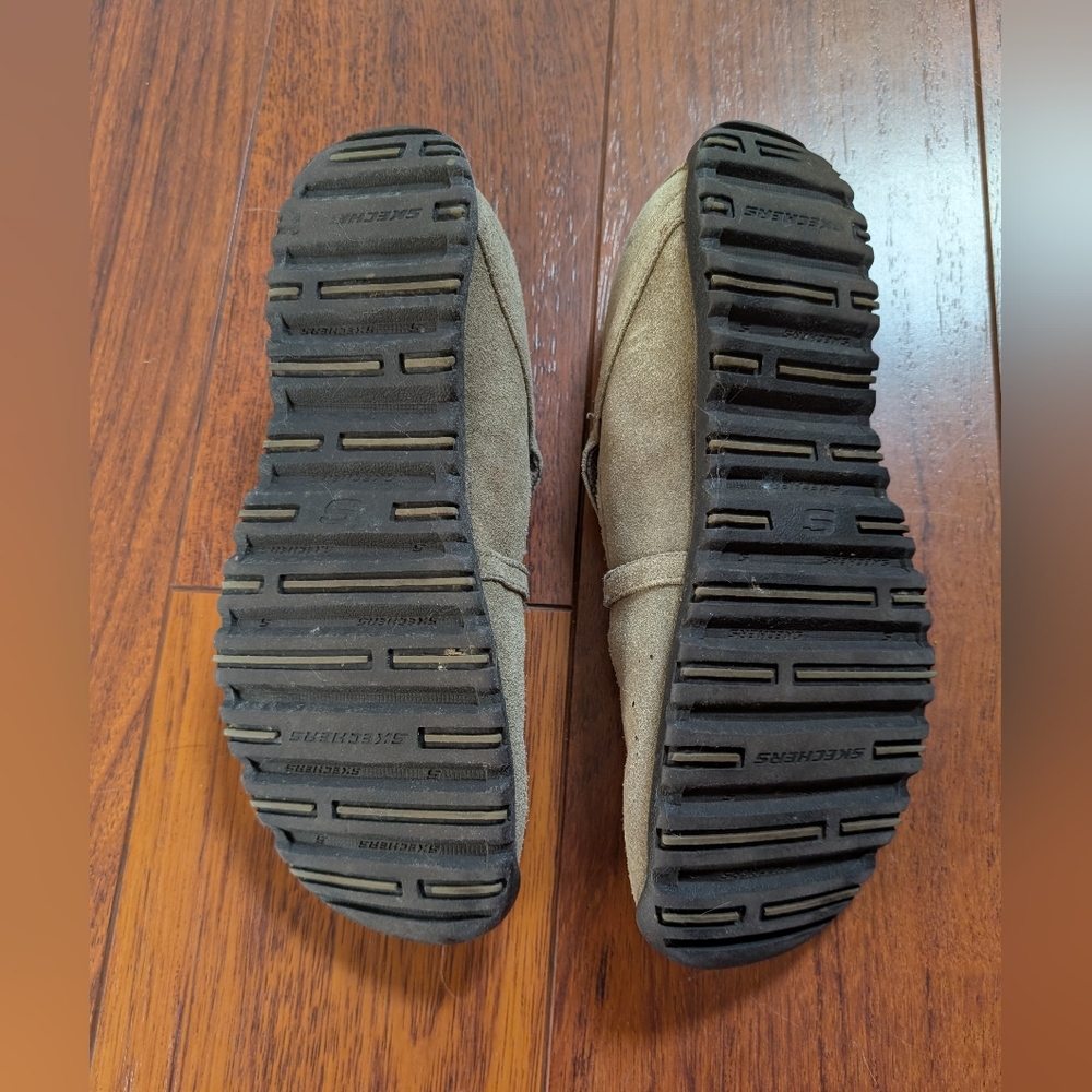 Skechers Olive Green Suede Mary Jane Flats Size 8.5 - Picture 5 of 5